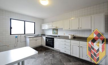 CASA EN VENTA  EN LAS LOMAS DE CHAPULTEPEC