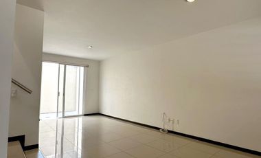 CASA EN VENTA EN ZONA REAL
