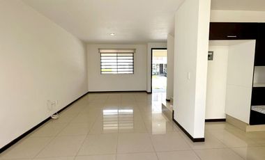 CASA EN VENTA EN ZONA REAL