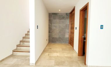 Casa en VENTA con alberca, equipada fraccionamiento EL ANCLA