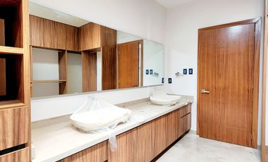 Casa en VENTA con alberca, equipada fraccionamiento EL ANCLA