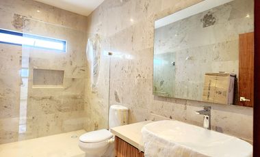 Casa en VENTA con alberca, equipada fraccionamiento EL ANCLA