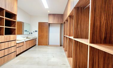 Casa en VENTA con alberca, equipada fraccionamiento EL ANCLA