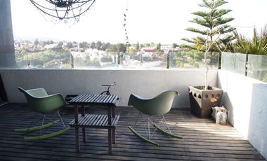 Venta o Renta  Casa en Lomas de Valle Escondido