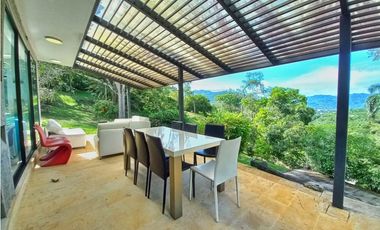 Maat vende Casa cojunto campestre-Villeta 3.023m2 $1.100Millones