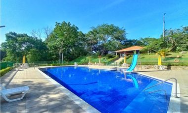 Maat vende Casa cojunto campestre-Villeta 3.023m2 $1.100Millones