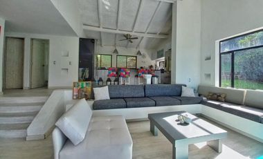 Maat vende Casa cojunto campestre-Villeta 3.023m2 $1.100Millones