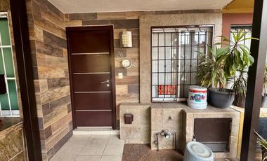 Casa en renta en Tabachines a una cuadra del periférico