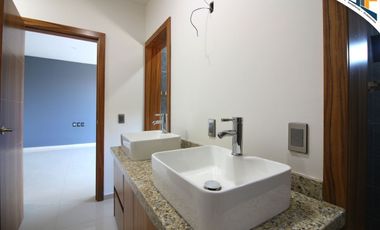Bonita casa en La Cima en Renta