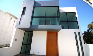 Bonita casa en La Cima en Renta