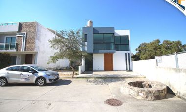 Bonita casa en La Cima en Renta