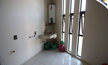 Bonita casa en La Cima en Renta