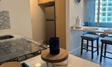 Se renta departamento con vista al mar en torre Costa, Playas de Tijuana