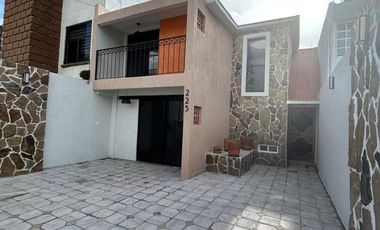 Casa en Renta, Valle Dorado, 3 Recamaras