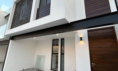 CASA EN VENTA EN SANTA BÁRBARA