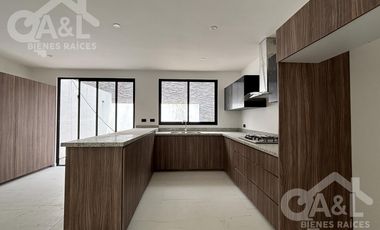 Casa en venta en Fraccionamiento Paseo Real