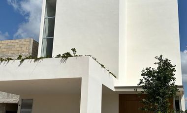 Casa - Fraccionamiento Vía Cumbres
