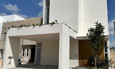 Casa - Fraccionamiento Vía Cumbres