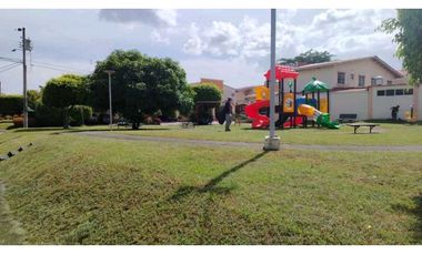 SE VENDE CASA 3 RECAMARAS EN VILLA LUCRE A PASOS DEL METRO(CL3V)