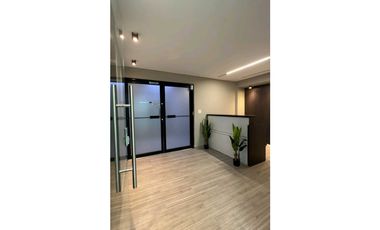 OFICINA  EN AVENIDA BALBOA PH BAY MALL 145M2 CON DIVISIONES