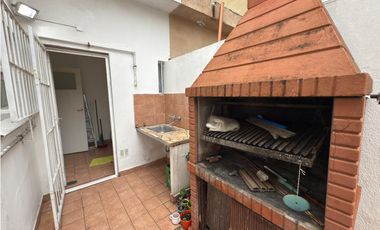 VENTA CASA (3) AMB. C/PATIO FRENTE AL MAR - BARRIO CONSTITUCION