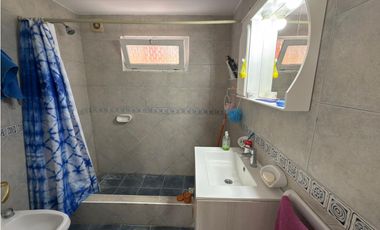 VENTA CASA (3) AMB. C/PATIO FRENTE AL MAR - BARRIO CONSTITUCION