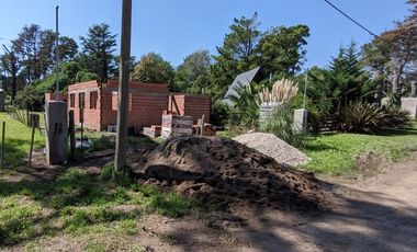 Lote con construcción en Necochea