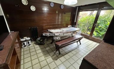 Los Troncos Chalet 5 ambientes Parque Piscina A RECICLAR