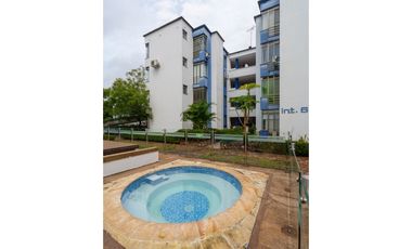 Apartamento con club house para venta en Melgar