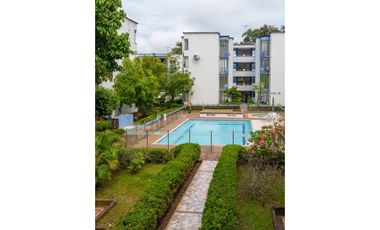 Apartamento con club house para venta en Melgar