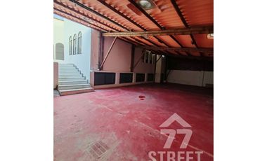 CASA EN CIUDAD JARDN