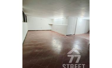 CASA EN CIUDAD JARDN