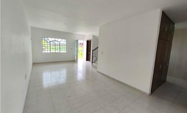 CASA CALIFORNIA, 3 RECAMARAS, FRACC ROYAL COUNTRY, SAHUAYO MICHOACAN