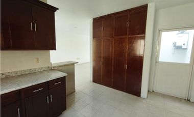 CASA CALIFORNIA, 3 RECAMARAS, FRACC ROYAL COUNTRY, SAHUAYO MICHOACAN