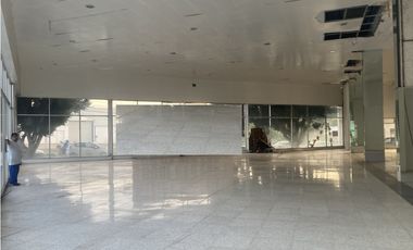 TERRENO COMERCIAL EN RENTA
