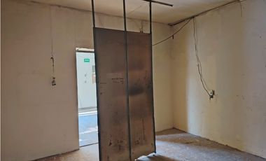 EDIFICIO EN VENTA CON 6 LOCALES EN CENTRO, EDA