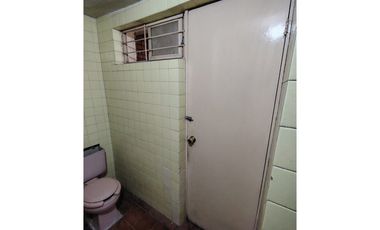 EDIFICIO EN VENTA CON 6 LOCALES EN CENTRO, EDA