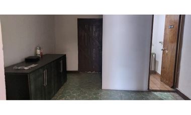 EDIFICIO EN VENTA CON 6 LOCALES EN CENTRO, EDA