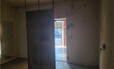 EDIFICIO EN VENTA CON 6 LOCALES EN CENTRO, EDA
