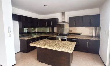 CASA EN RENTA EN RINCON DE ALTOZANO, MORELIA