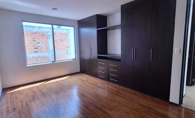 CASA EN RENTA EN RINCON DE ALTOZANO, MORELIA