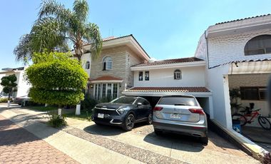 Casa en venta Zona Virreyes, Zapopan, Jal.