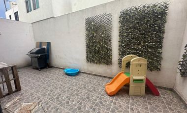 Casa en  RENTA FRACC CERRADO CERCA AVE. IMPORTANTES