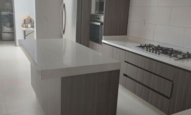 Casa en  Renta Amueblada Villas Regina. San Jerónimo Chicahualco, Metepec.
