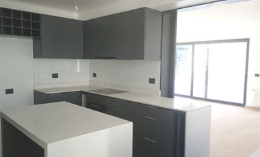 Casa en Venta en Camino Otoñal / Francisco Bulnes Correa