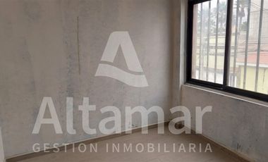 Local Comercial en Venta en Aldunate esquina Las Heras