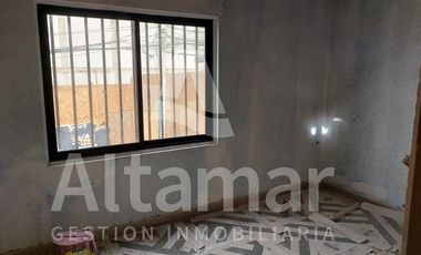 Local Comercial en Venta en Aldunate esquina Las Heras