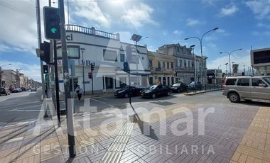 Local Comercial en Venta en Aldunate esquina Las Heras