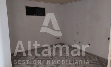 Local Comercial en Venta en Aldunate esquina Las Heras