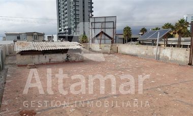 Local Comercial en Venta en Aldunate esquina Las Heras